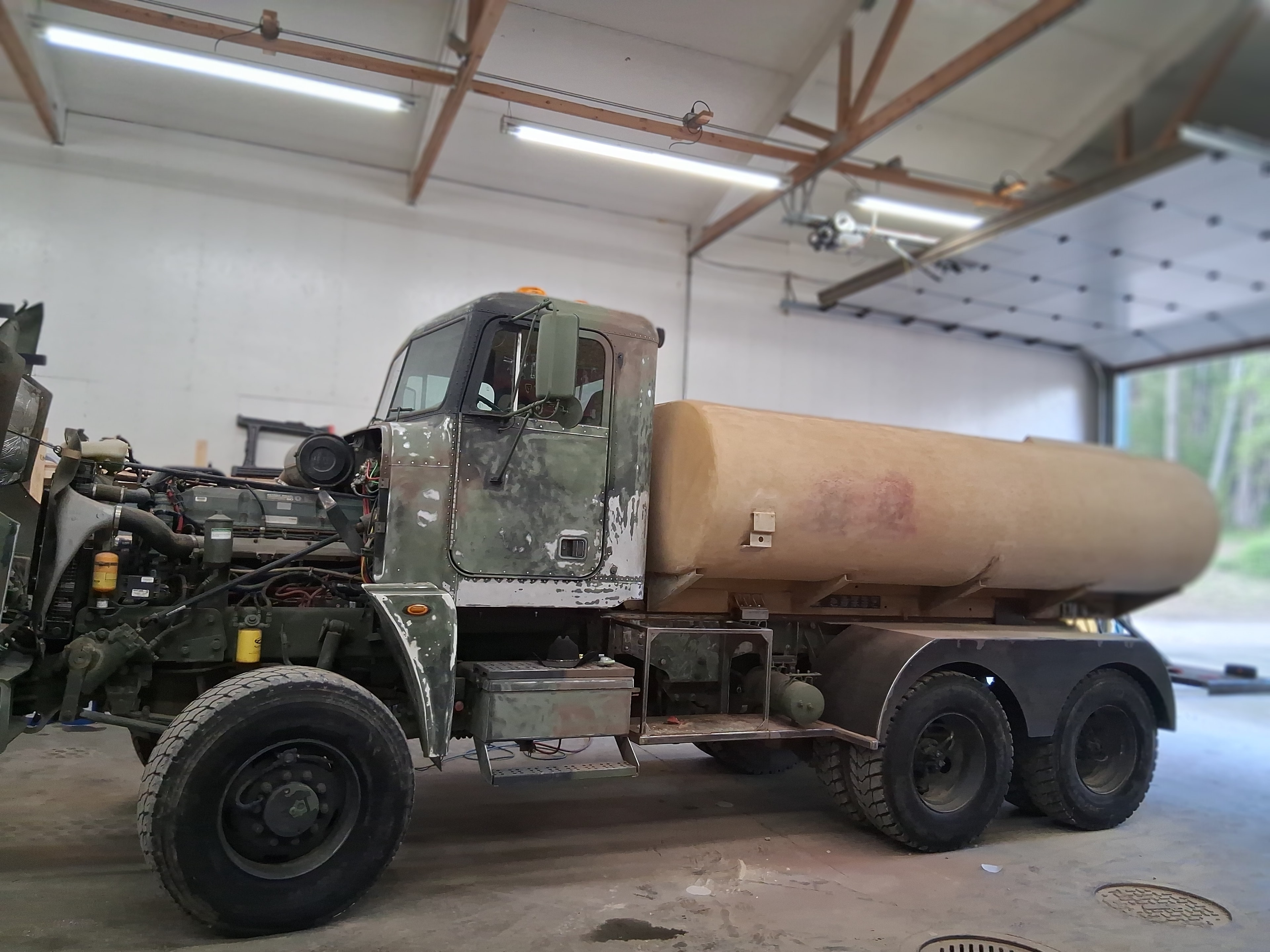 2000 gallon water tender truck